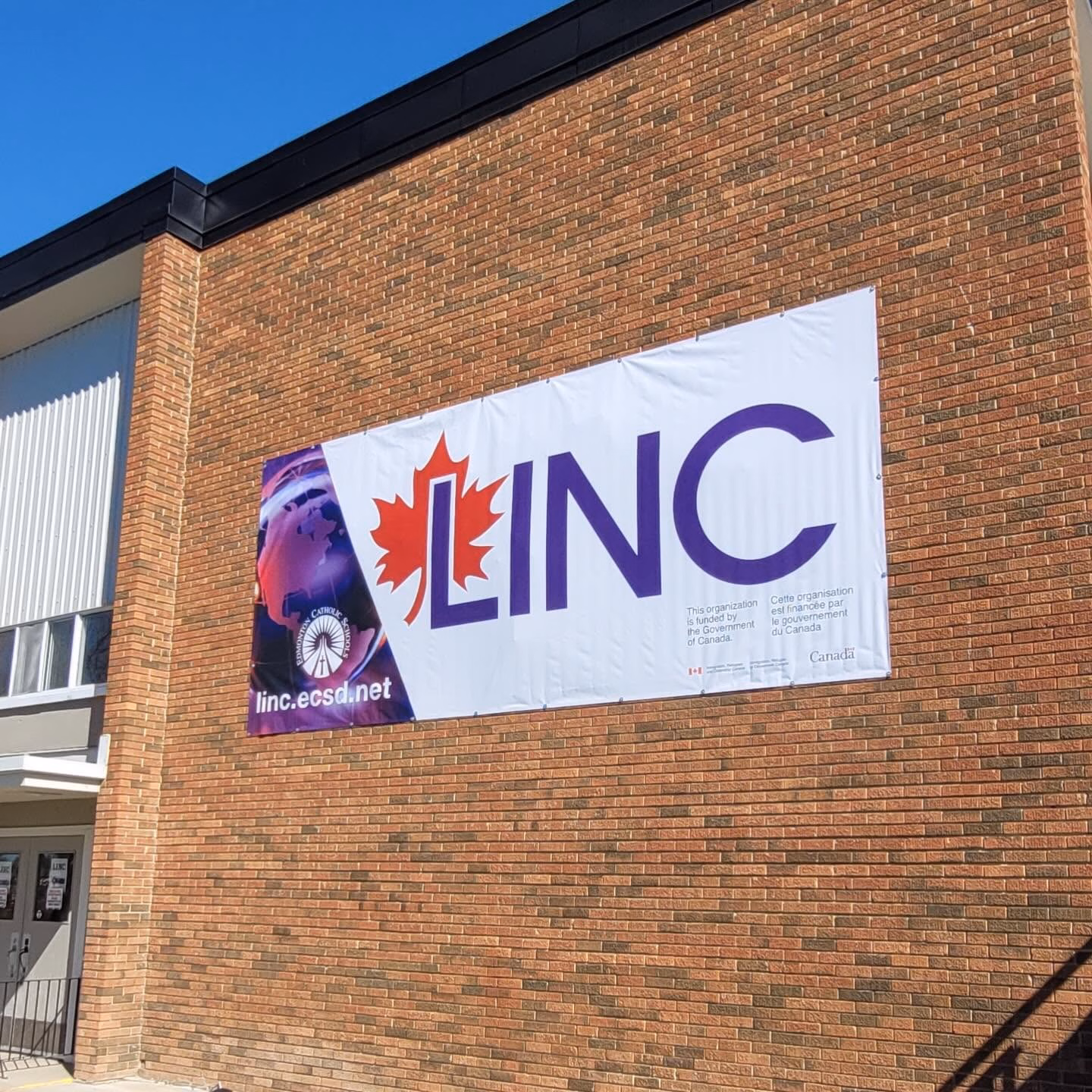 Custom signs in Edmonton designed for business branding and advertising